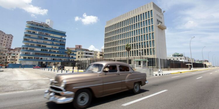 EUA aumentam pressão contra Cuba com novas sanções econômicas