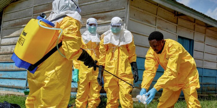 Secretaria da Saúde de SP reforça vigilância sobre ebola no estado