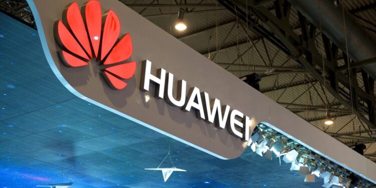 Huawei anuncia arquitetura de chips que desafia a Lei de Moore