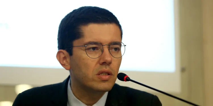 Exportações para Estados Unidos caem 14% em maio